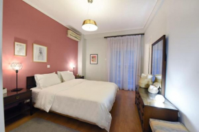 The Muse, colorful cozy flat on Mitropoleos Downtown